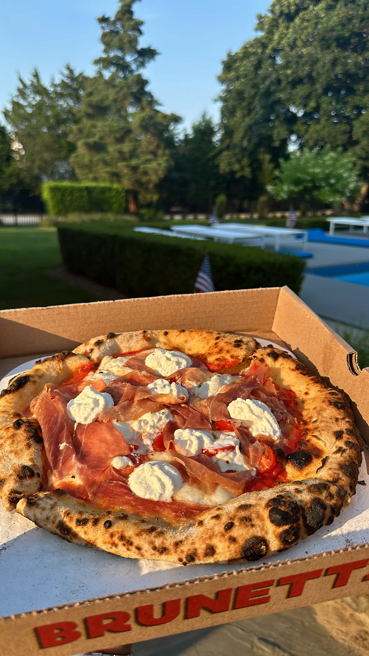 Brunetti Pizza - Westhampton Beach, the Hamptons | skyskyjuly