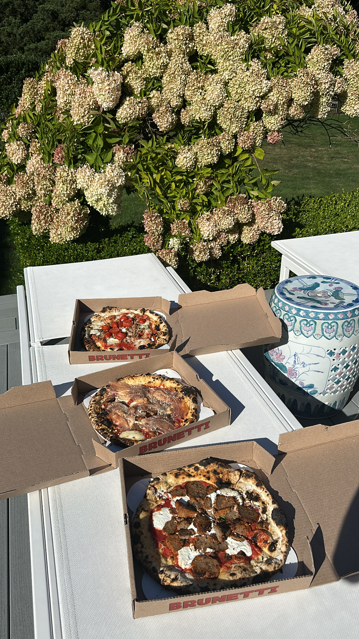 Brunetti Pizza - Westhampton Beach, the Hamptons | skyskyjuly