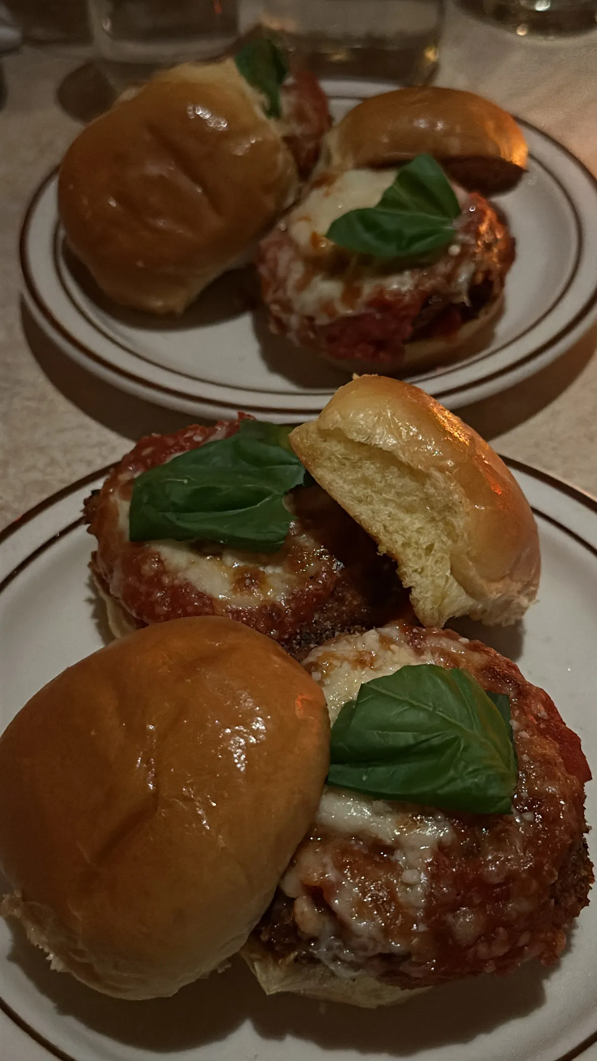 Emmett’s on Grove - the West Village, New York City | skyskyjuly