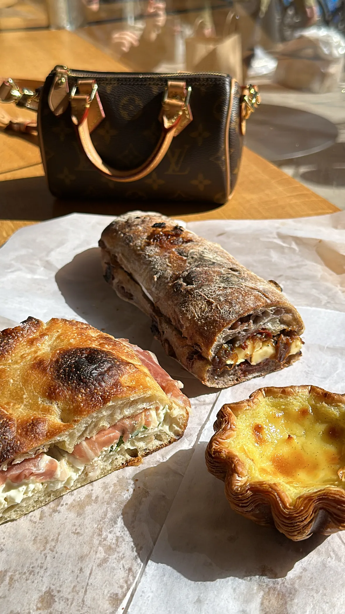 Radio Bakery - Brooklyn, New York City | skyskyjuly