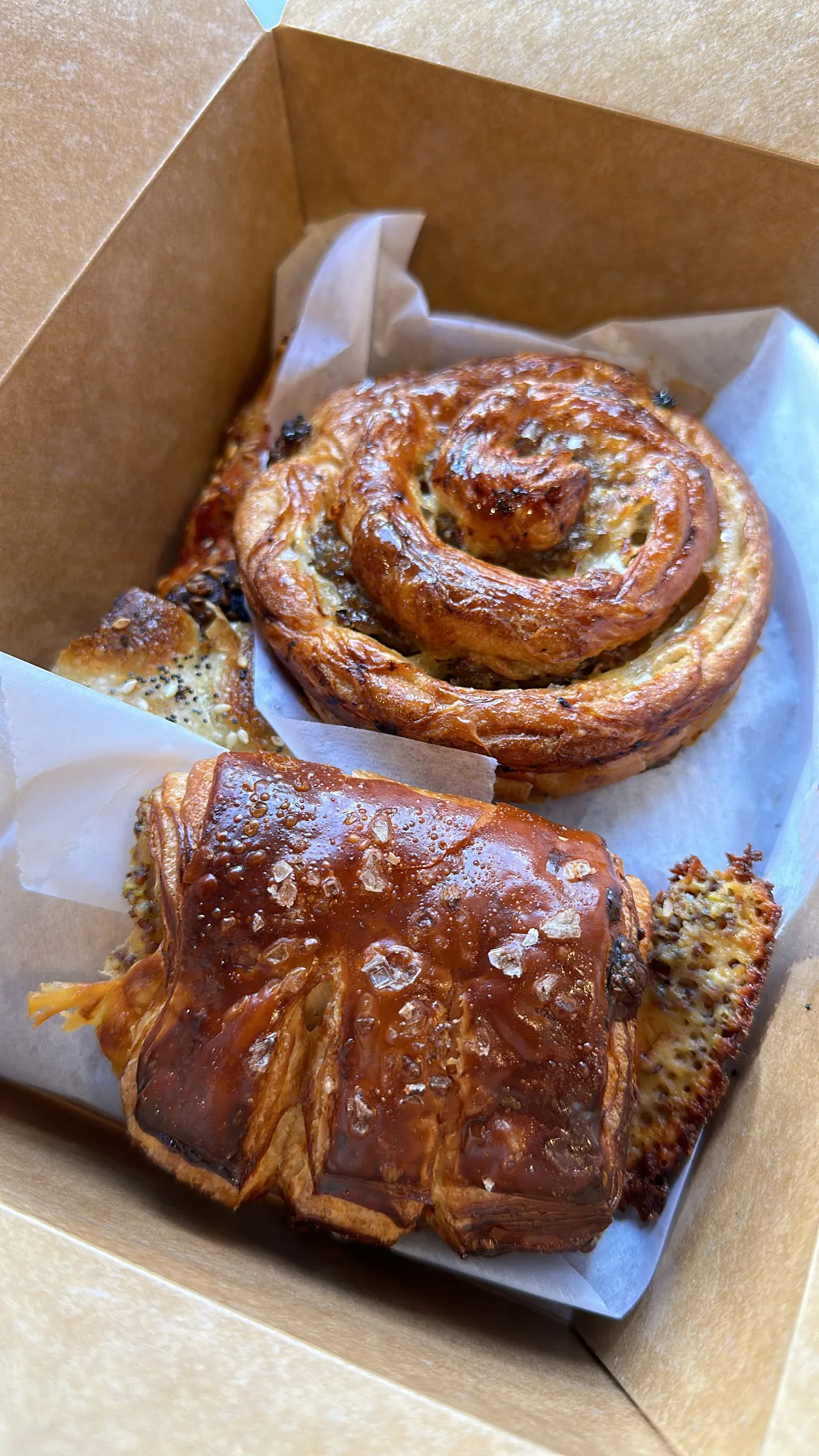 Radio Bakery - Brooklyn, New York City | skyskyjuly